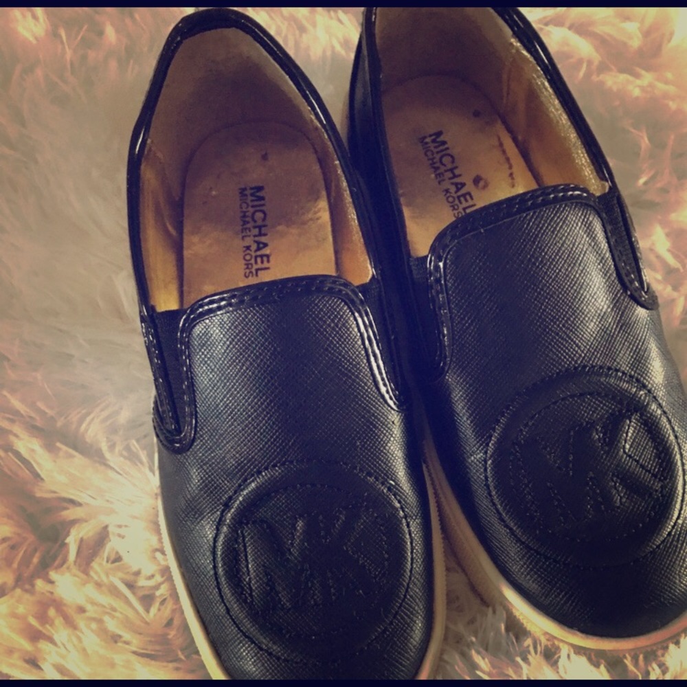 Micheal Kors Little Girl Black flats Size 13